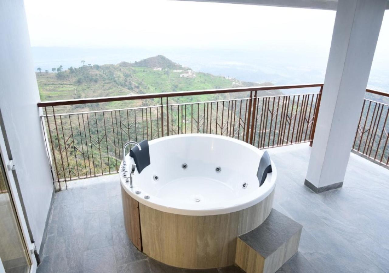 Hotel Timber Trail Heights & Terraces-Cable Car Escape Parwanoo Exteriér fotografie